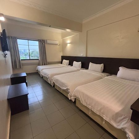 Hotel Sitiawan Εξωτερικό φωτογραφία